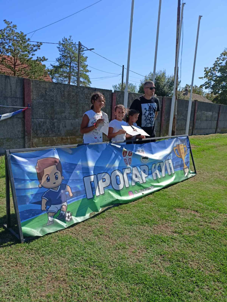 IMG-d354f1757546451774935166f5b6b55c-V.jpg IMG-d354f1757546451774935166f5b6b55c-V.jpg